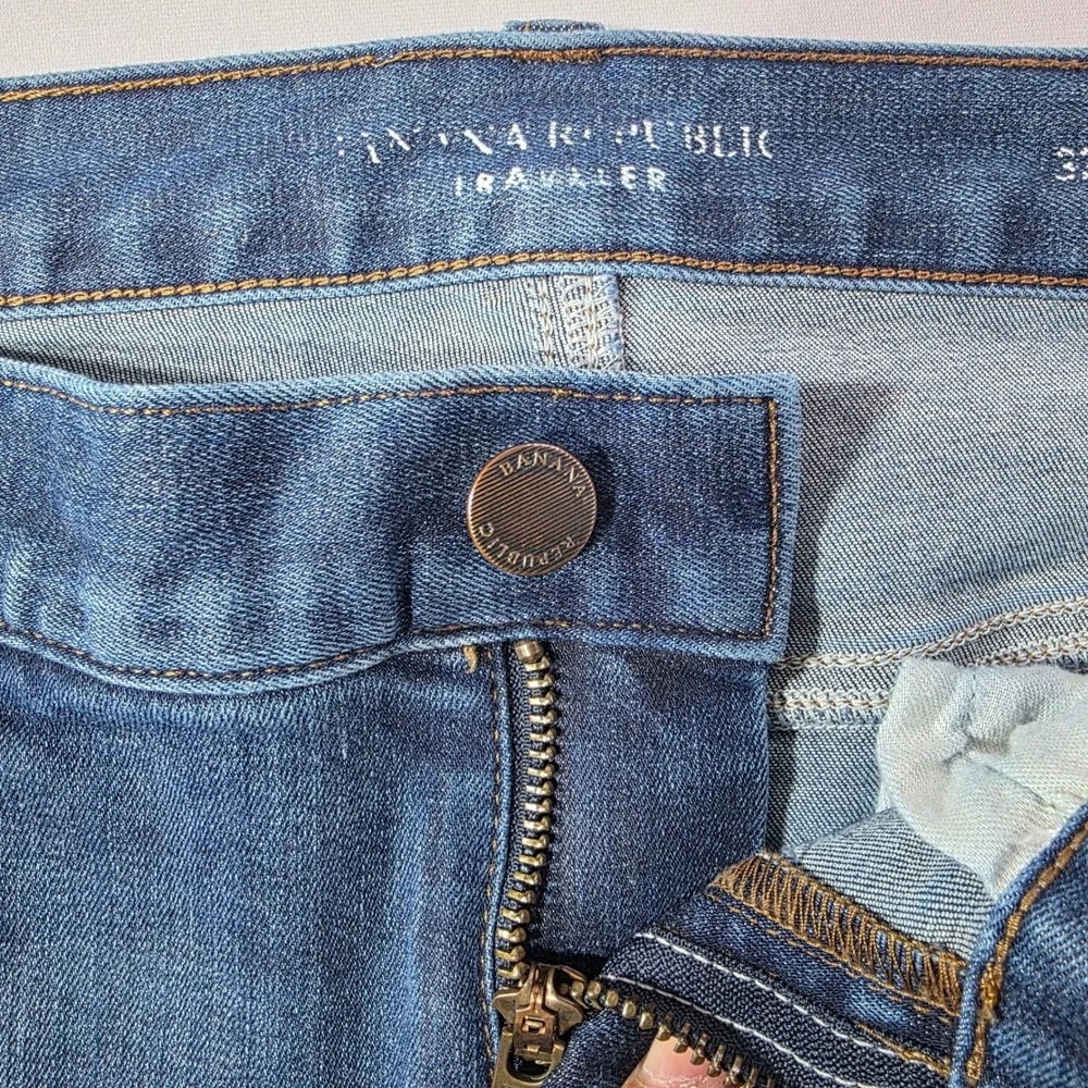 Banana Republic Traveler Jeans Mens TAG 32x32 Blue World Traveler Denim (34X31)
